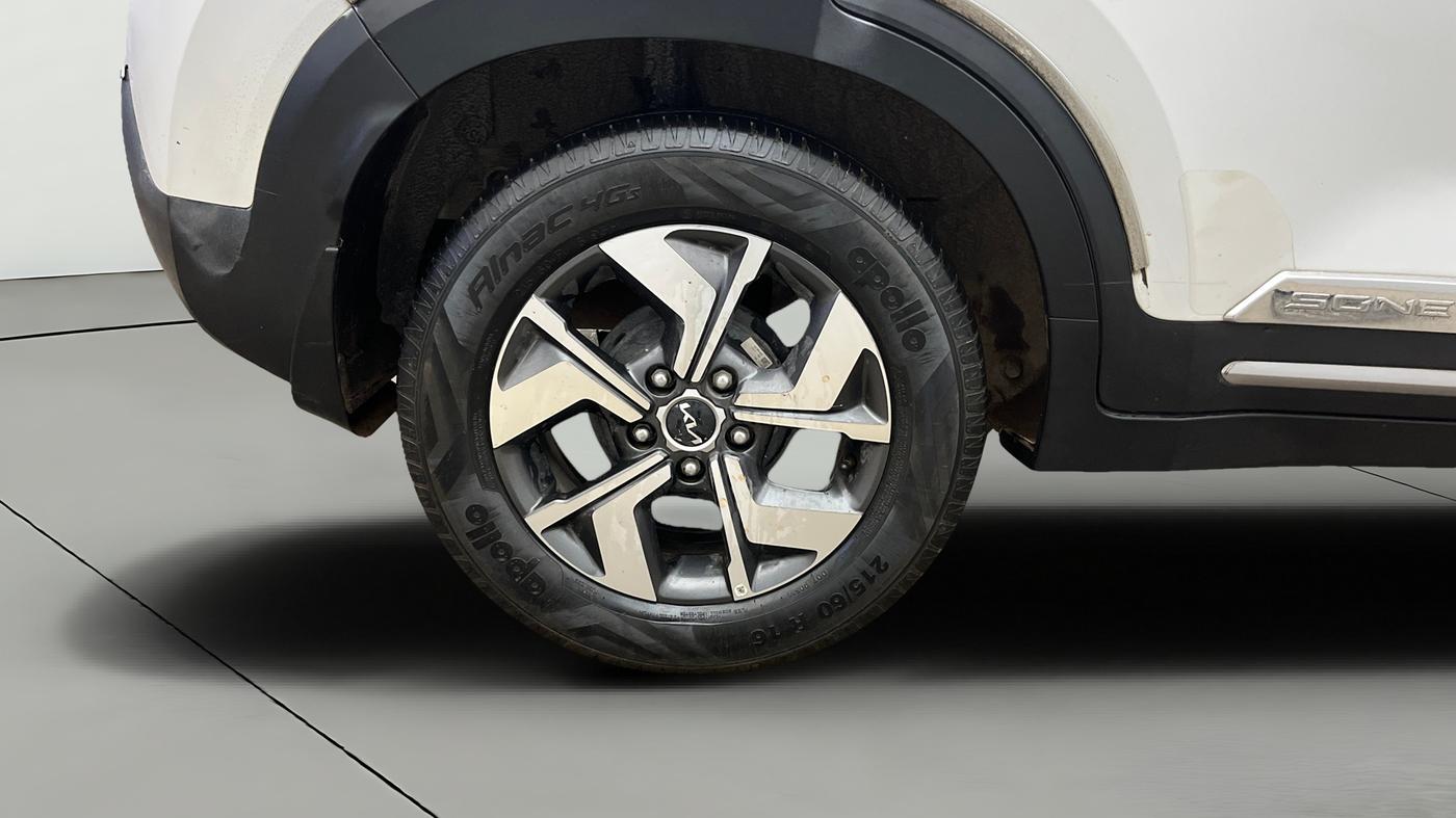2021 KIA SONET HTX 1.0 IMT, Petrol, Manual, 65,946 km, Right Rear Wheel