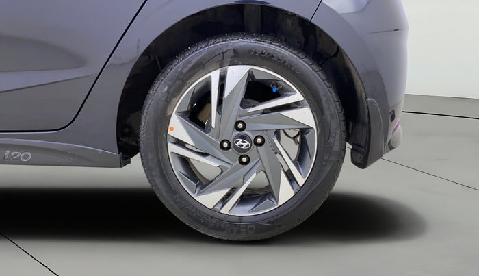 2022 Hyundai NEW I20 ASTA (O) 1.2 AT, Petrol, Automatic, 36,151 km, Left Rear Wheel