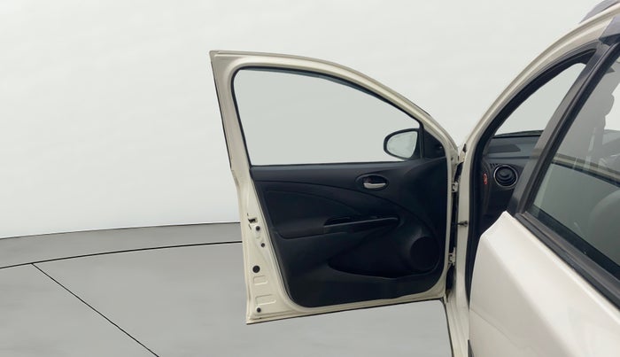 2014 Toyota Etios CROSS 1.4 VD, Diesel, Manual, 73,527 km, LHS Front Door