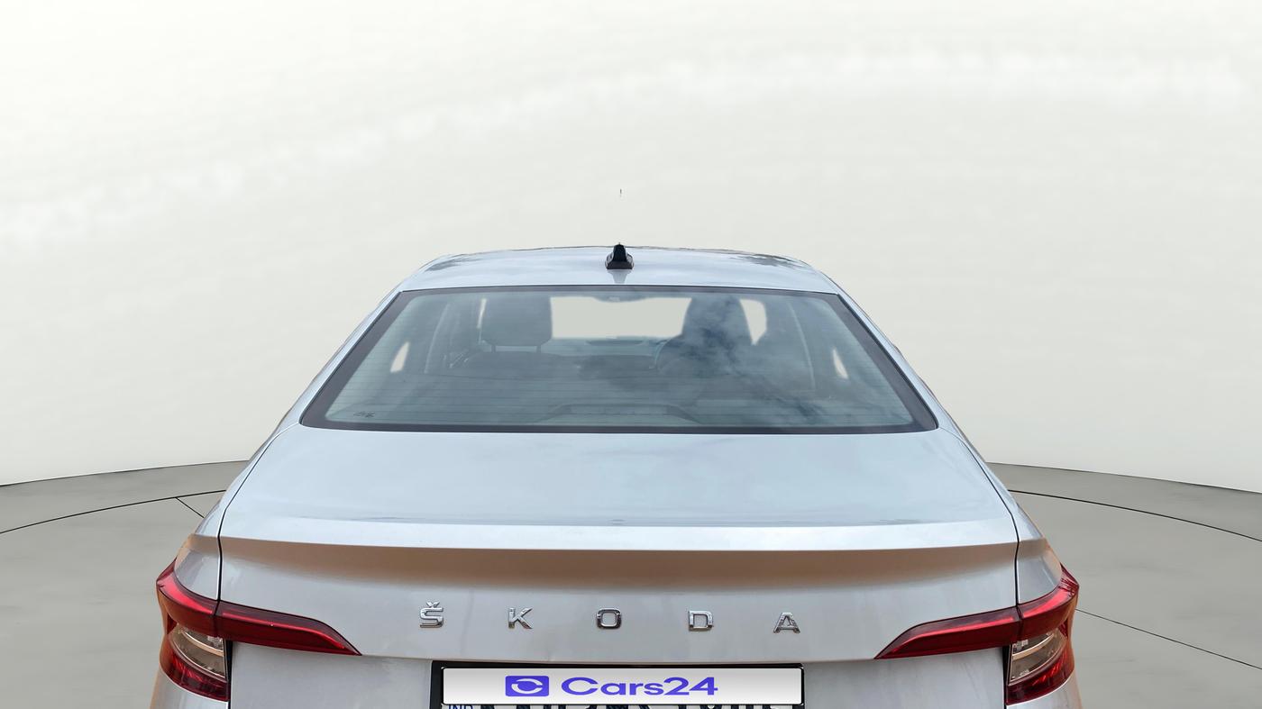 2023 Skoda SLAVIA STYLE 1.5L TSI DSG, Petrol, Automatic, 77,057 km, Rear Windshield