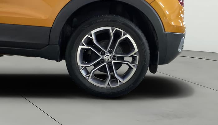 2022 Skoda KUSHAQ STYLE 1.0L TSI AT (6 AIRBAGS), Petrol, Automatic, 15,721 km, Left Rear Wheel