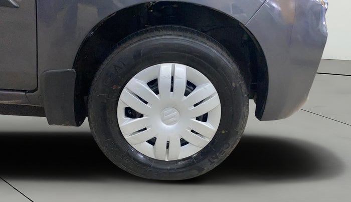 2021 Maruti Alto VXI, Petrol, Manual, 30,717 km, Right Front Wheel