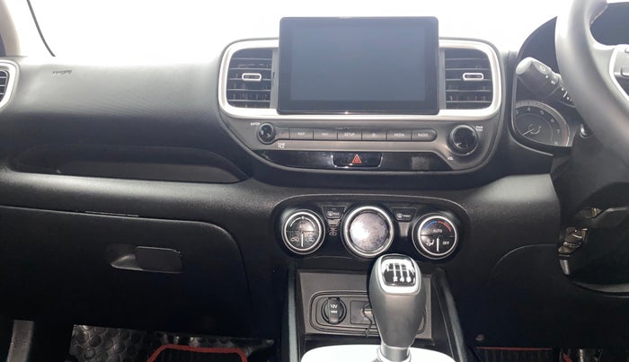 2021 Hyundai VENUE SX 1.0 (O) TURBO, Petrol, Manual, 31,759 km, Air Conditioner