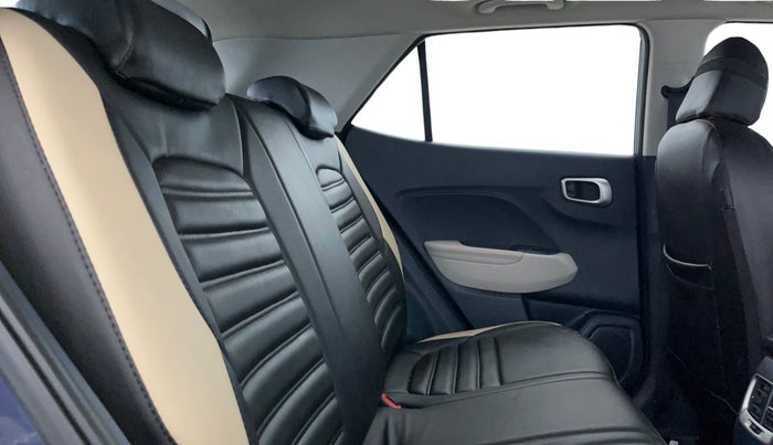 2020 Hyundai VENUE SX 1.0 TURBO IMT DUAL TONE, Petrol, Manual, 59,476 km, Right Side Rear Door Cabin
