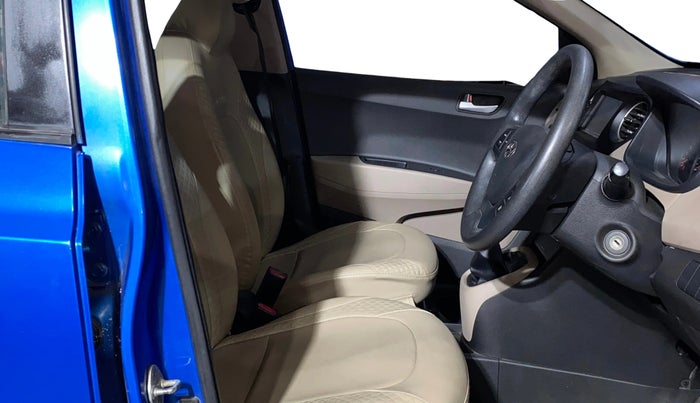 2017 Hyundai Xcent SX 1.2, Petrol, Manual, 30,577 km, Right Side Front Door Cabin