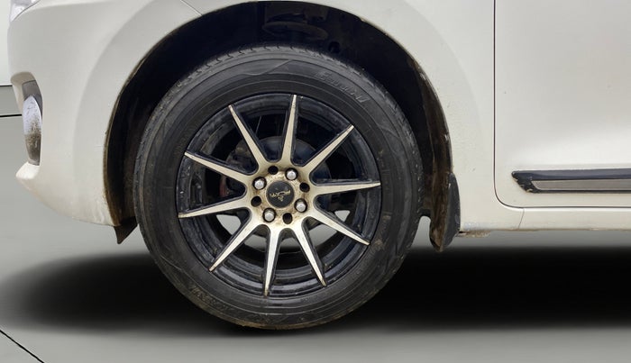 2018 Maruti Swift VXI, Petrol, Manual, 40,873 km, Left Front Wheel