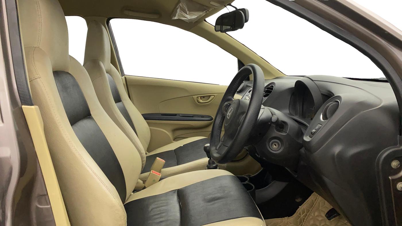 2014 Honda Amaze 1.2L I-VTEC S, Petrol, Manual, 1,02,204 km, Right Side Front Door Cabin