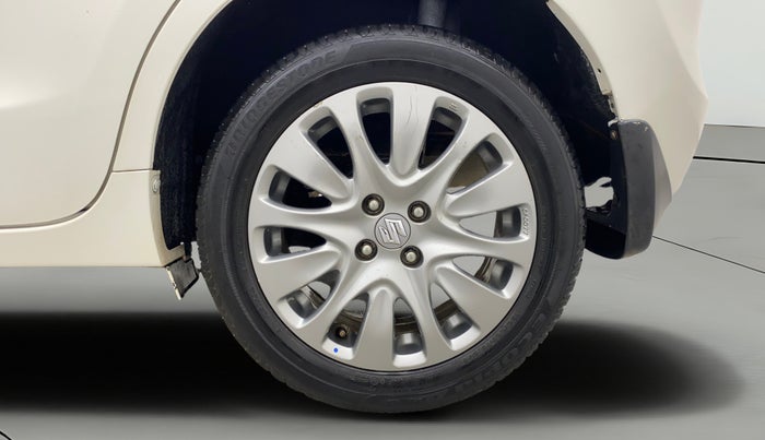 2016 Maruti Baleno ALPHA DIESEL 1.3, Diesel, Manual, 1,26,068 km, Left Rear Wheel