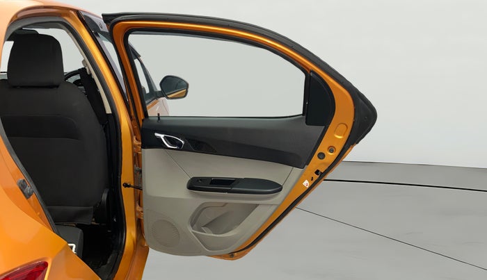 2018 Tata Tiago XZA PETROL, Petrol, Automatic, 39,282 km, RHS Rear Door