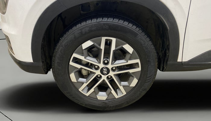 2023 Hyundai VENUE SX (O) 1.0 TURBO DCT, Petrol, Automatic, 11,876 km, Left Front Wheel