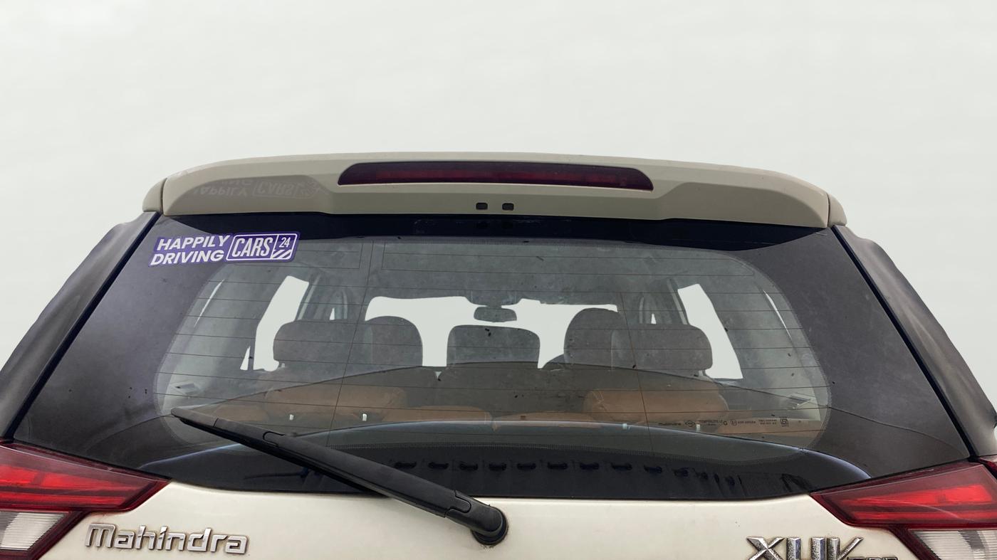 2018 Mahindra XUV500 W7, Diesel, Manual, 1,31,063 km, Rear Windshield