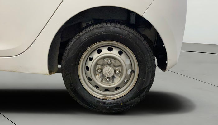 2014 Hyundai Eon ERA +, Petrol, Manual, 79,707 km, Left Rear Wheel