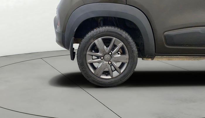 2022 Renault Kwid CLIMBER AMT 1.0, Petrol, Automatic, 20,835 km, Right Rear Wheel