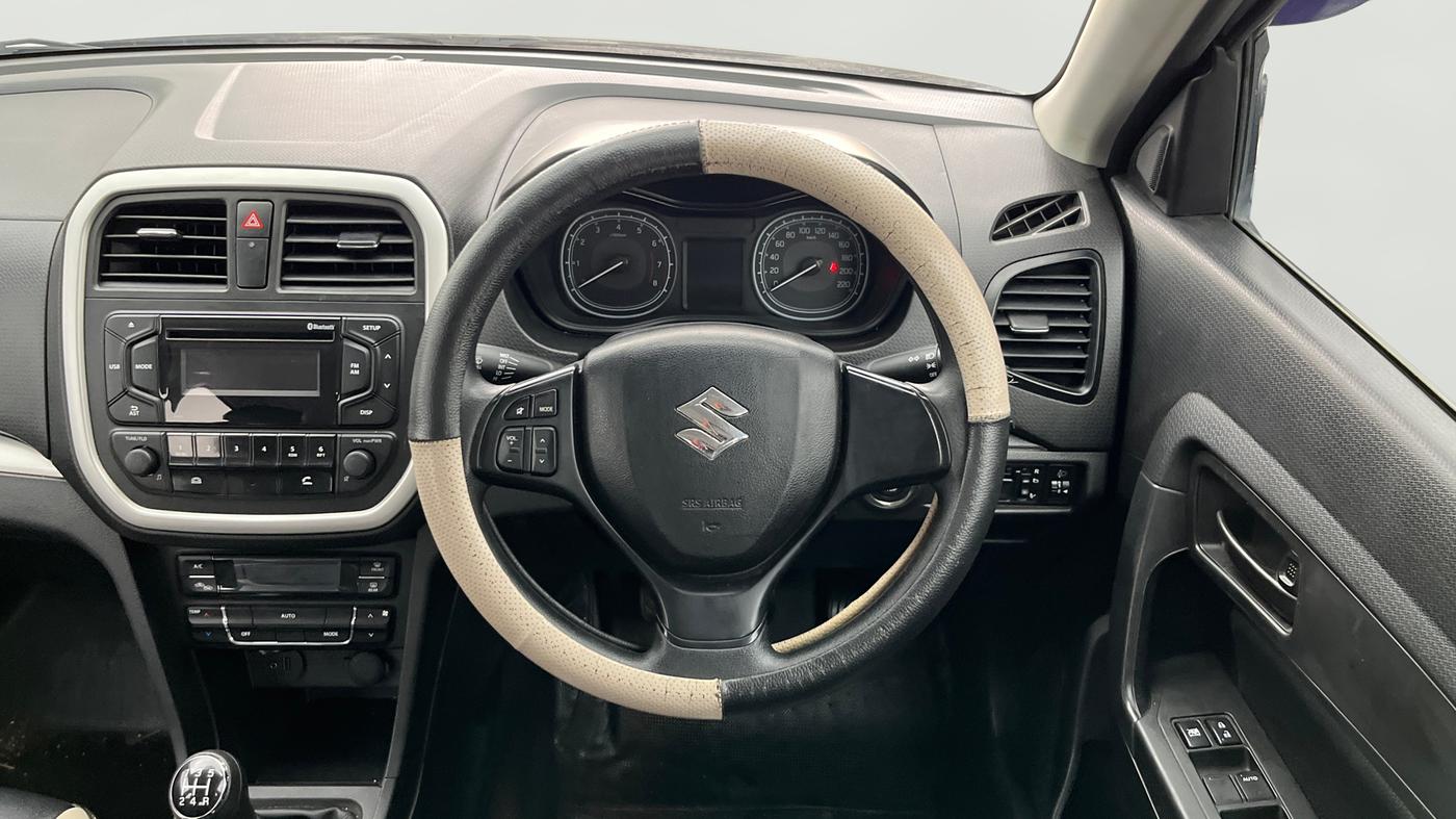 2022 Maruti Vitara Brezza VXI, Petrol, Manual, 80,550 km, Steering Wheel Close Up
