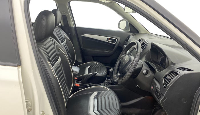 2022 Maruti Vitara Brezza ZXI, Petrol, Manual, 17,757 km, Right Side Front Door Cabin