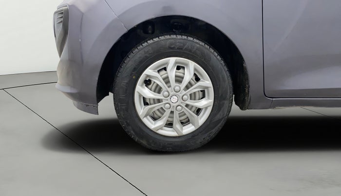 2018 Hyundai NEW SANTRO MAGNA CNG, CNG, Manual, 88,278 km, Left Front Wheel