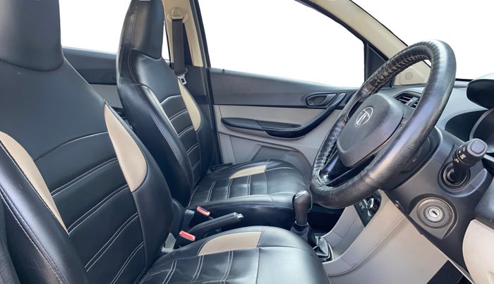 2018 Tata Tiago XT PETROL, Petrol, Manual, 60,478 km, Right Side Front Door Cabin