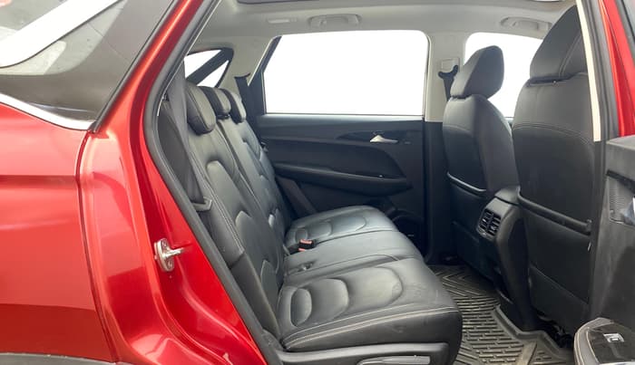 2020 MG HECTOR SHARP 1.5 DCT PETROL, Petrol, Automatic, 50,914 km, Right Side Rear Door Cabin