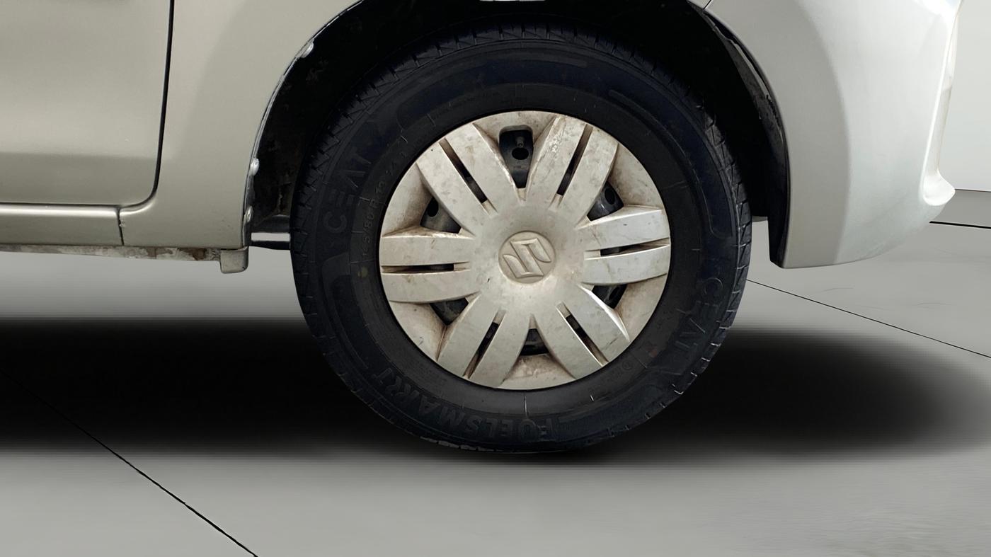 2021 Maruti Alto VXI PLUS, Petrol, Manual, 30,201 km, Right Front Wheel