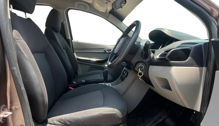 2018 Tata Tiago XZA PETROL, Petrol, Automatic, 71,008 km, Right Side Front Door Cabin