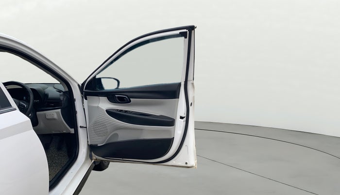 2023 Hyundai NEW I20 SPORTZ 1.2 MT, Petrol, Manual, 54,110 km, RHS Front Door