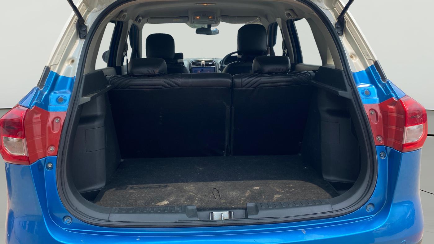 2017 Maruti Vitara Brezza ZDI PLUS DUAL TONE, Diesel, Manual, 1,07,232 km, Boot Open Zoomed View