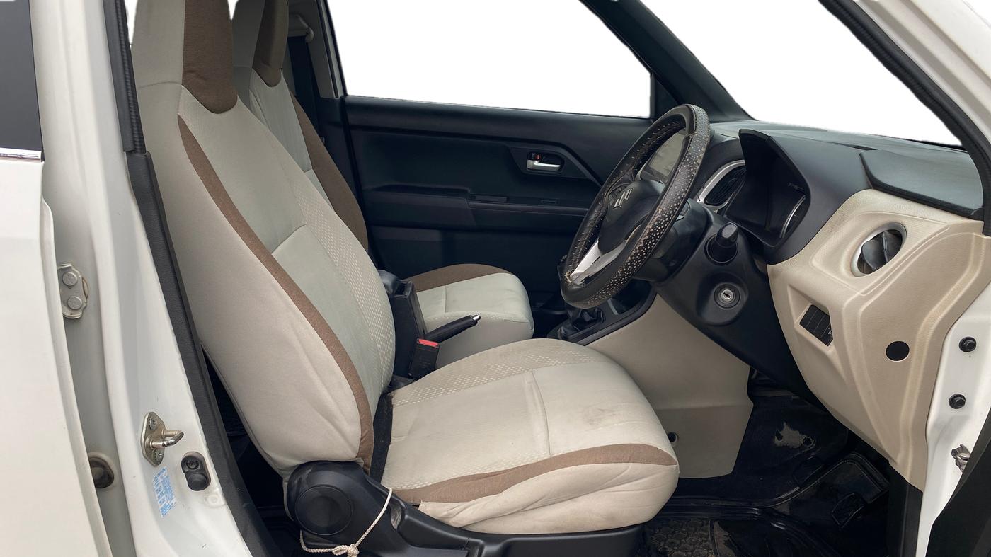 2020 Maruti New Wagon-R ZXI 1.2, Petrol, Manual, 47,790 km, Right Side Front Door Cabin