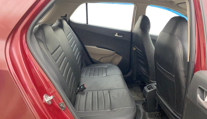 2015 Hyundai Grand i10 SPORTZ 1.2 KAPPA VTVT, Petrol, Manual, 1,02,001 km, Right Side Rear Door Cabin