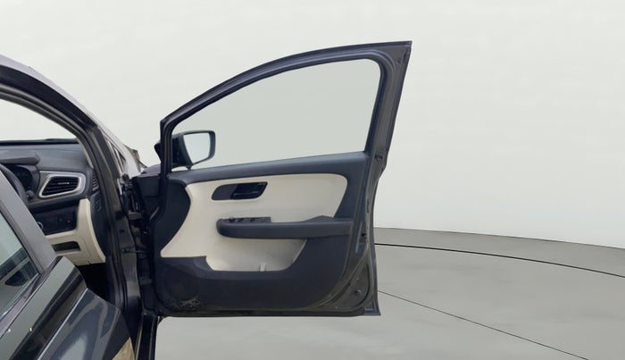 2021 Tata ALTROZ XT PETROL, Petrol, Manual, 26,531 km, RHS Front Door