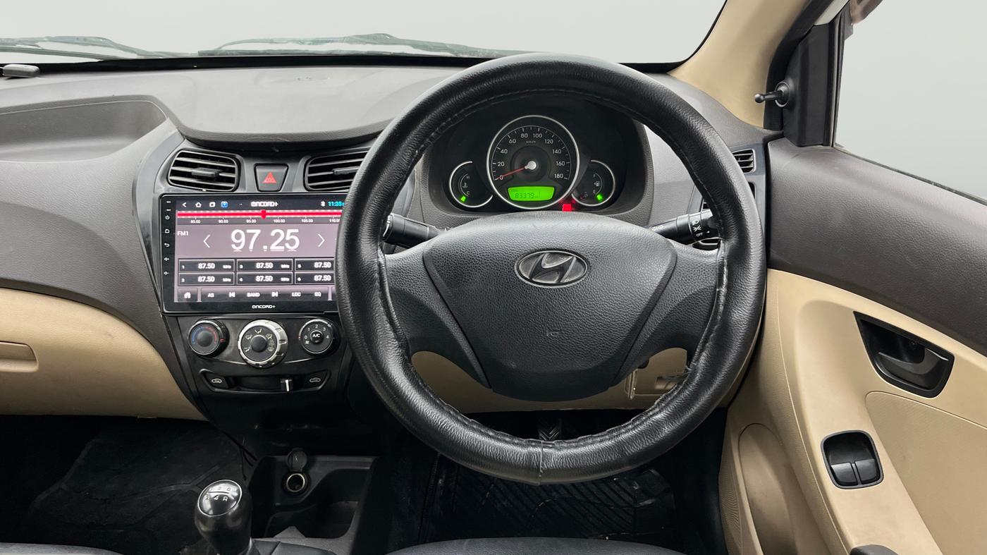 2013 Hyundai Eon MAGNA +, Petrol, Manual, 83,349 km, Steering Wheel Close Up