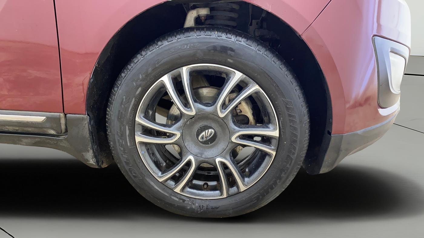 2018 Mahindra MARAZZO M8 7 STR, Diesel, Manual, 84,153 km, Right Front Wheel