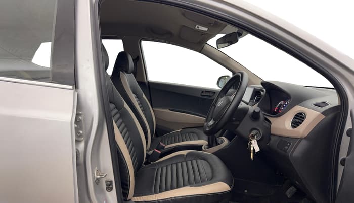 2017 Hyundai Grand i10 MAGNA 1.2 KAPPA VTVT, Petrol, Manual, 35,101 km, Right Side Front Door Cabin