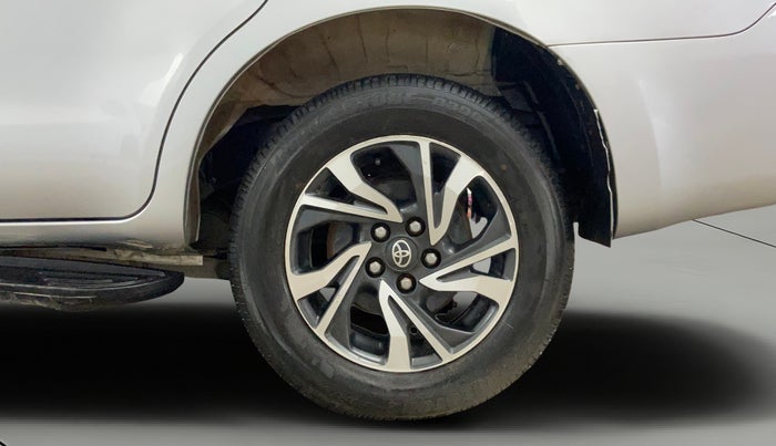 2021 Toyota Innova Crysta 2.7 GX AT 7 STR, Petrol, Automatic, 43,831 km, Left Rear Wheel