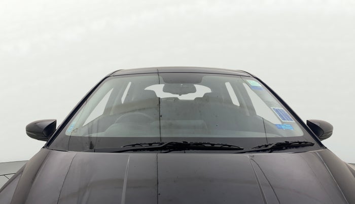 2022 Hyundai NEW I20 ASTA (O) 1.2 MT, Petrol, Manual, 27,538 km, Front Windshield