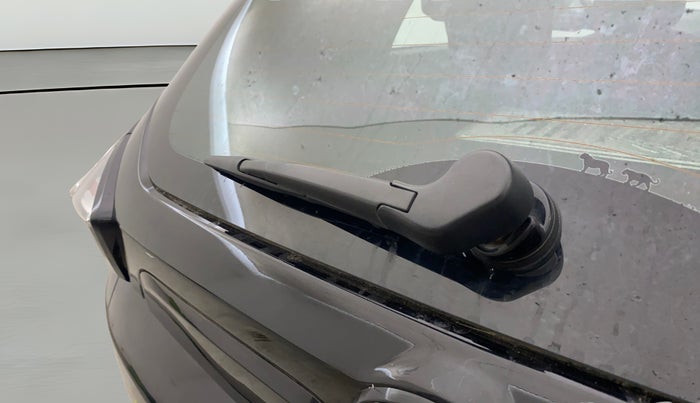 2023 Tata NEXON XZ PLUS LUX SUNROOF RED DARK PETROL, Petrol, Manual, 5,862 km, Rear Wiper