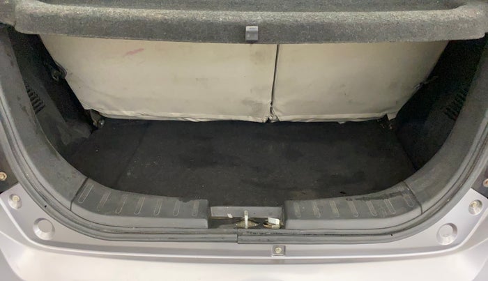 2017 Maruti Wagon R 1.0 VXI, Petrol, Manual, 30,561 km, Boot Inside