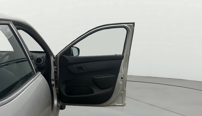 2019 Renault Kwid RXL, Petrol, Manual, 91,662 km, RHS Front Door