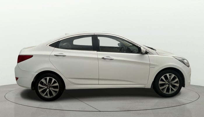 2016 Hyundai Verna 1.6 VTVT SX, Petrol, Manual, 99,271 km, Right Side View