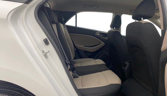 2015 Hyundai Elite i20 ASTA 1.2, Petrol, Manual, 96,427 km, Right Side Rear Door Cabin