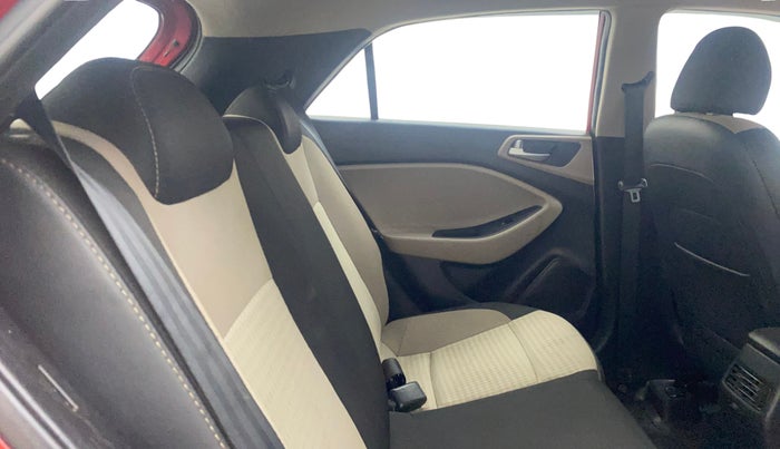 2020 Hyundai Elite i20 MAGNA PLUS 1.2, Petrol, Manual, 34,827 km, Right Side Rear Door Cabin