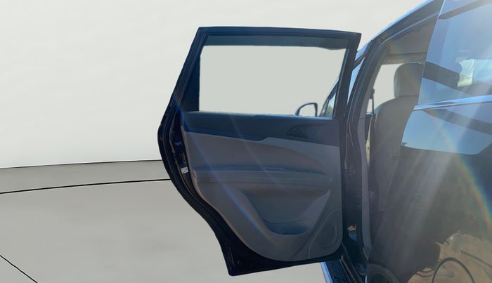 2024 Mahindra MARAZZO M2 8 STR, Diesel, Manual, 84,741 km, LHS Rear Door