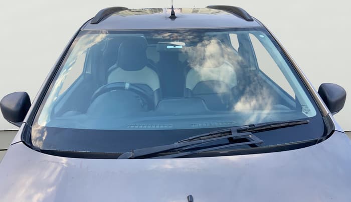 2017 Renault Kwid RXL, Petrol, Manual, 64,738 km, Front Windshield