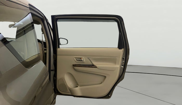 2020 Maruti Ertiga ZXI SHVS, Petrol, Manual, 92,361 km, RHS Rear Door