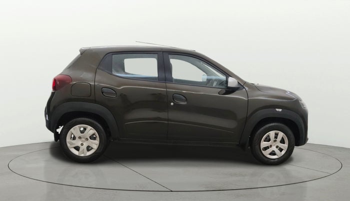 2022 Renault Kwid RXT 1.0 (O), Petrol, Manual, 38,311 km, Right Side View