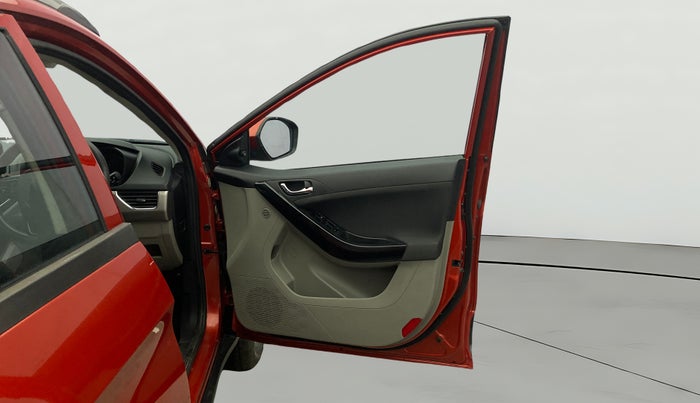 2019 Tata NEXON XZA PLUS PETROL, Petrol, Automatic, 58,862 km, RHS Front Door