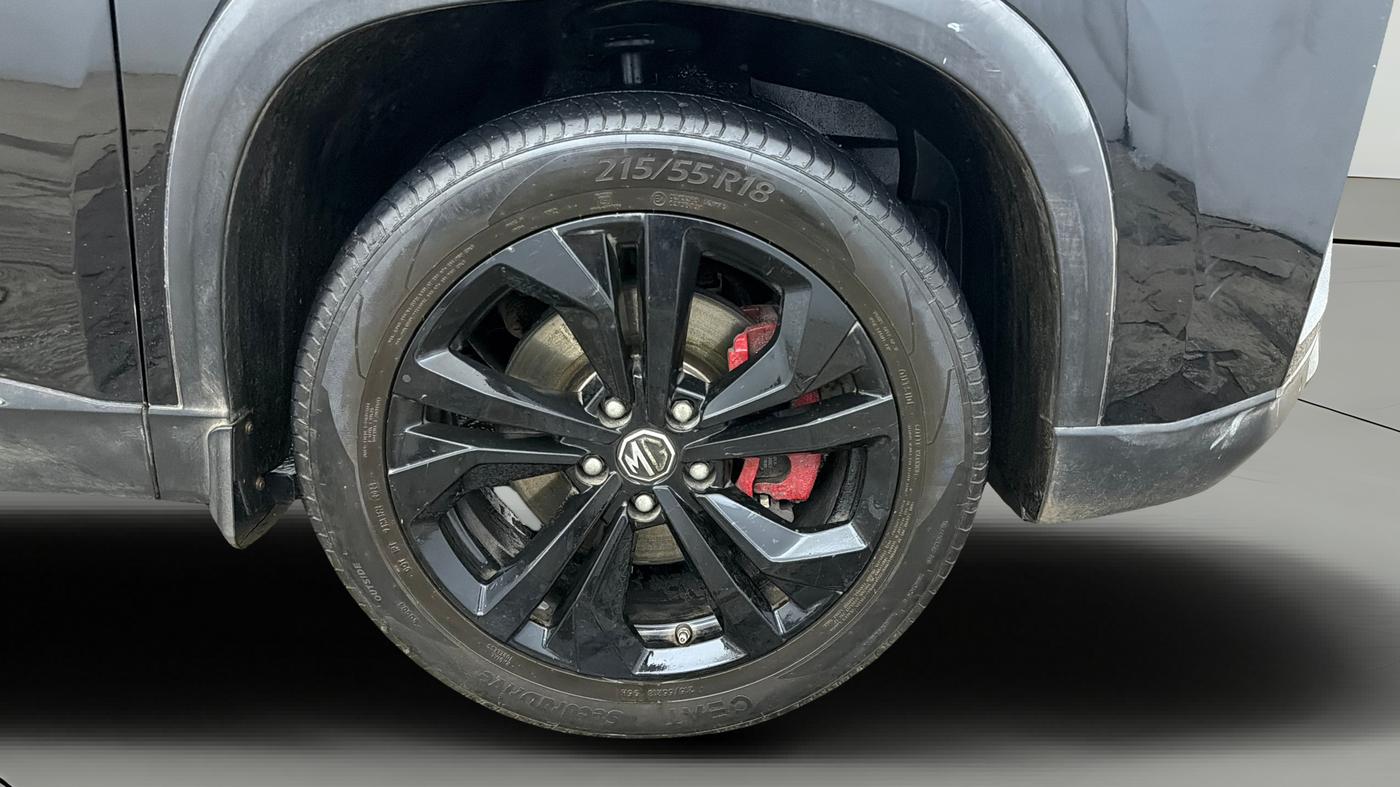 2024 MG HECTOR PLUS Sharp Pro Blackstorm 1.5 Turbo Petrol CVT 7 STR, Petrol, Automatic, 19,753 km, Right Front Wheel