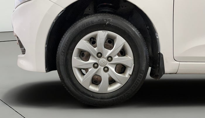 2015 Hyundai Elite i20 MAGNA 1.2, Petrol, Manual, 64,068 km, Left Front Wheel