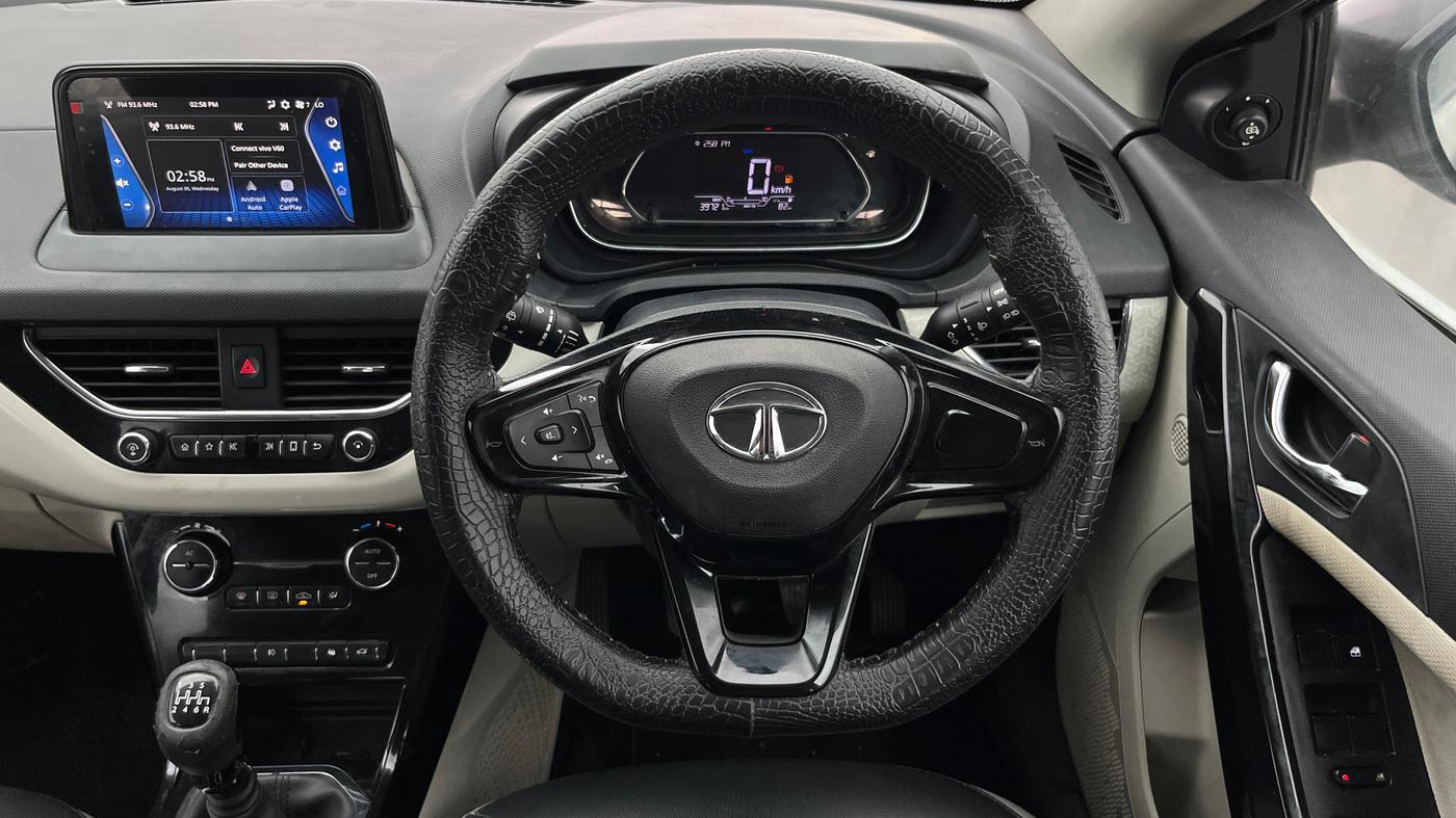2020 Tata NEXON XZ PLUS PETROL, Petrol, Manual, 39,721 km, Steering Wheel Close Up