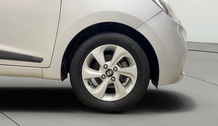 2017 Hyundai Xcent SX 1.2, Petrol, Manual, 79,971 km, Right Front Wheel
