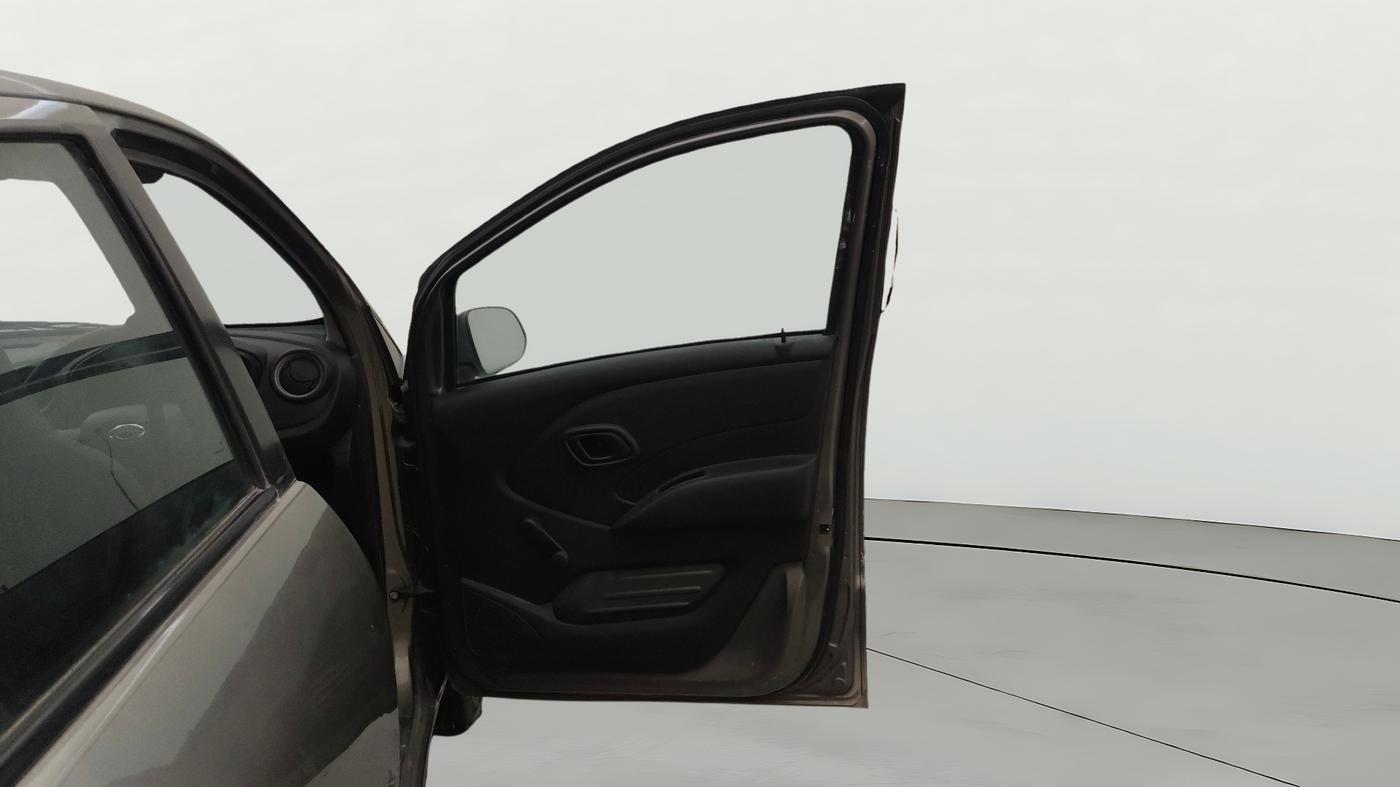 2018 Datsun Redi Go A, Petrol, Manual, 38,654 km, RHS Front Door
